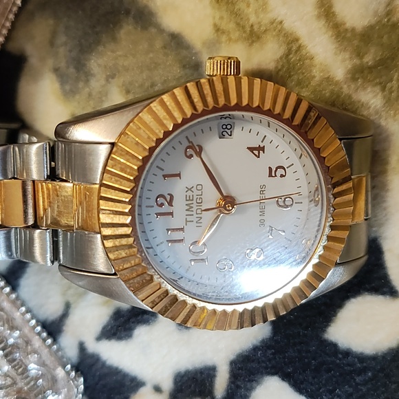 Women\'s Timex Indiglo metal bezel stainless steel watch gold and silver main image 4